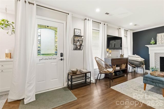 4231 Firethorne Road, Charlotte, NC 28205