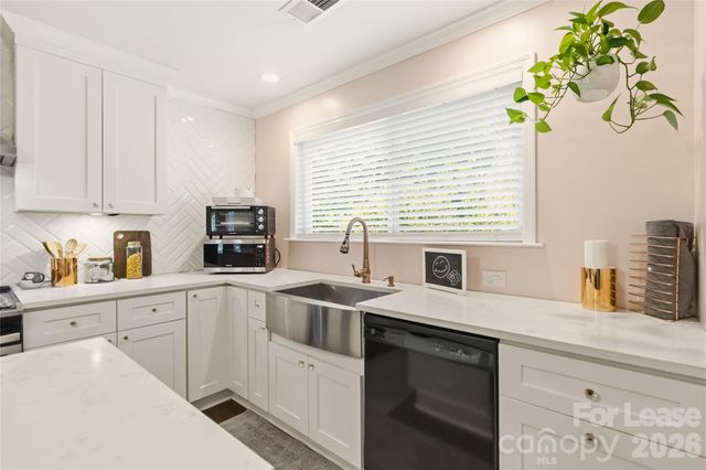 4231 Firethorne Road, Charlotte, NC 28205