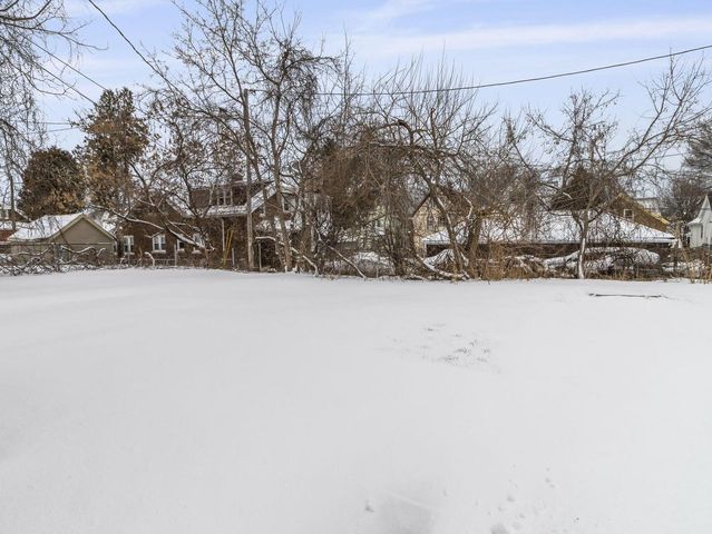 3234 N Achilles STREET, Milwaukee, WI 53212