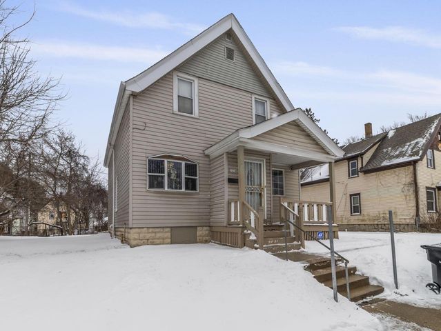 3234 N Achilles STREET, Milwaukee, WI 53212