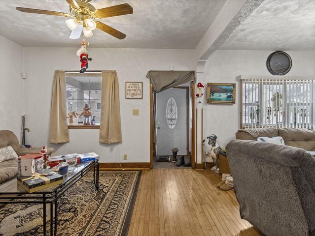 3234 N Achilles STREET, Milwaukee, WI 53212