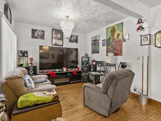 3234 N Achilles STREET, Milwaukee, WI 53212