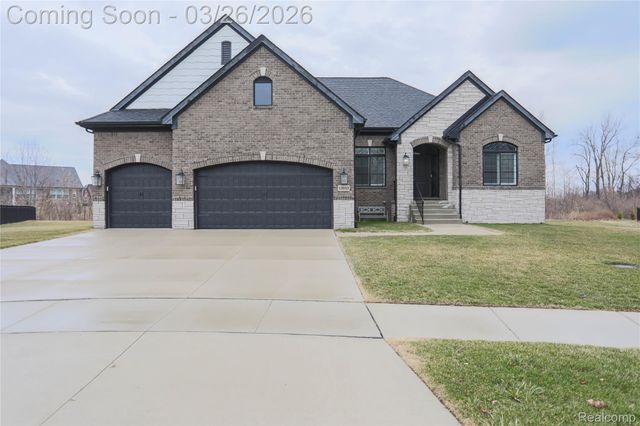 13033 Cathedral Court, Shelby Charter Township, MI 48315