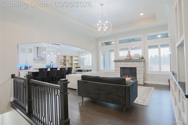 13033 Cathedral Court, Shelby Charter Township, MI 48315