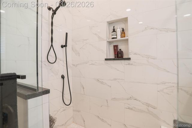 13033 Cathedral Court, Shelby Charter Township, MI 48315