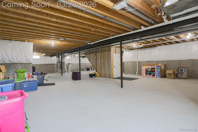 13033 Cathedral Court, Shelby Charter Township, MI 48315