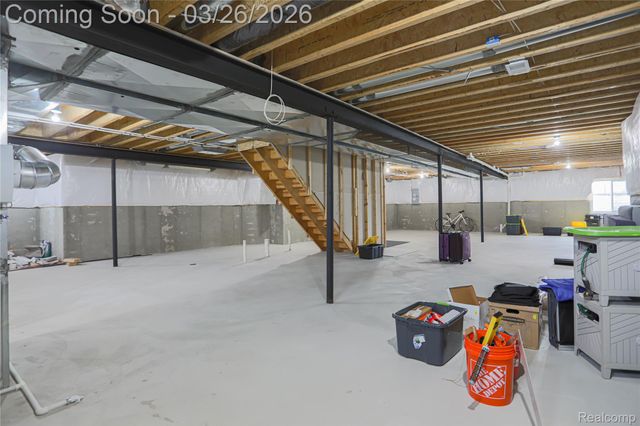 13033 Cathedral Court, Shelby Charter Township, MI 48315