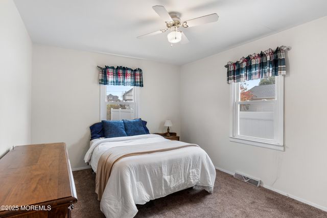 9 Monmouth Place, Keyport, NJ 07735