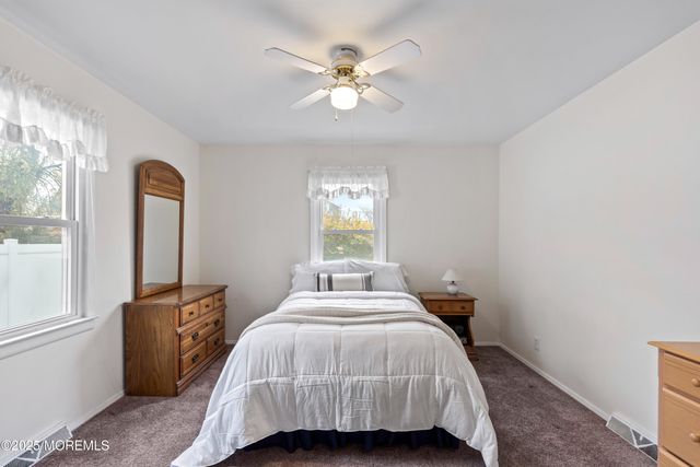 9 Monmouth Place, Keyport, NJ 07735