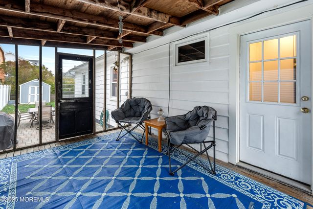 9 Monmouth Place, Keyport, NJ 07735