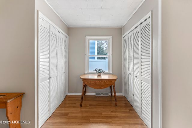 9 Monmouth Place, Keyport, NJ 07735