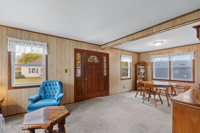 9 Monmouth Place, Keyport, NJ 07735