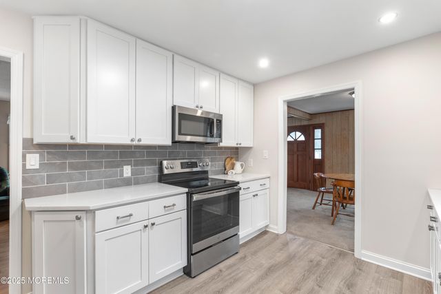 9 Monmouth Place, Keyport, NJ 07735