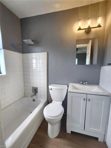 2996 Francis AVE 3, Naples, FL 34112
