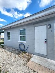 2996 Francis AVE 3, Naples, FL 34112