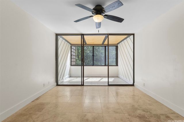 51-636 Kamehameha Highway 213, Kaaawa, HI 96730