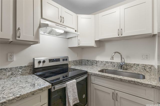 51-636 Kamehameha Highway 213, Kaaawa, HI 96730