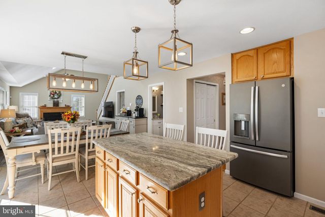 337 S GRAND ST, Hammonton, NJ 08037