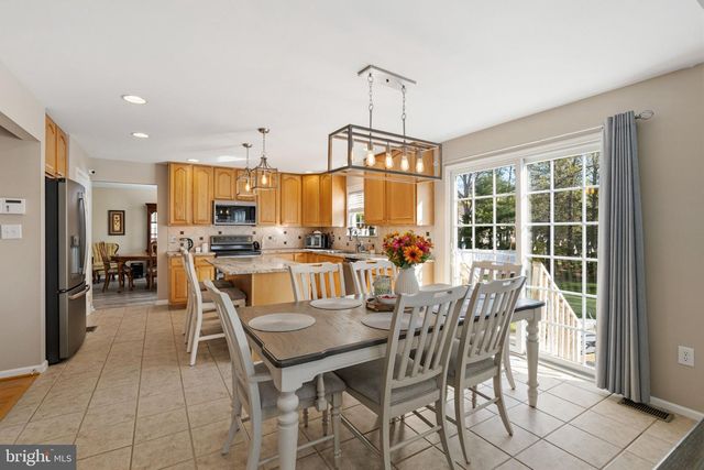 337 S GRAND ST, Hammonton, NJ 08037