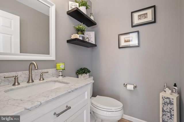 337 S GRAND ST, Hammonton, NJ 08037
