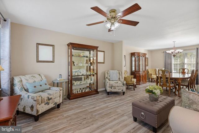 337 S GRAND ST, Hammonton, NJ 08037