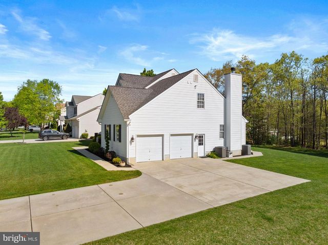 337 S GRAND ST, Hammonton, NJ 08037