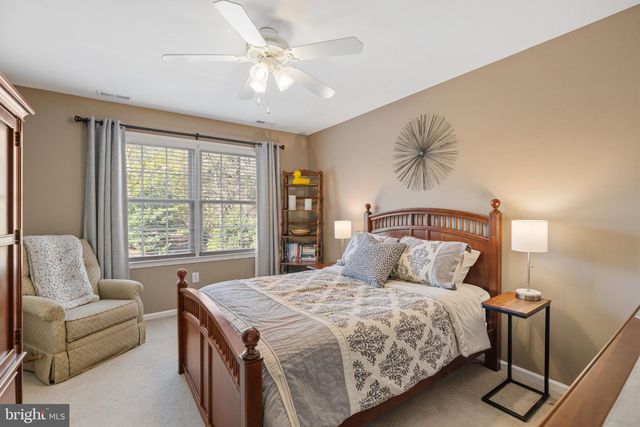 337 S GRAND ST, Hammonton, NJ 08037
