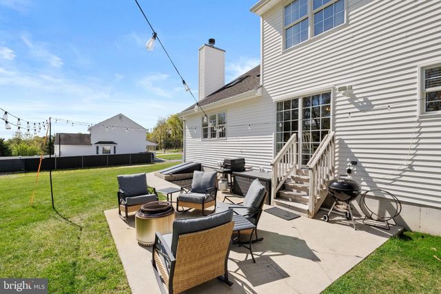 337 S GRAND ST, Hammonton, NJ 08037