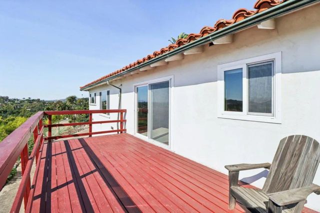 2397 Mira Sol Drive, Vista, CA 92084