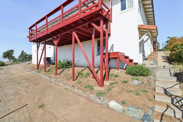 2397 Mira Sol Drive, Vista, CA 92084