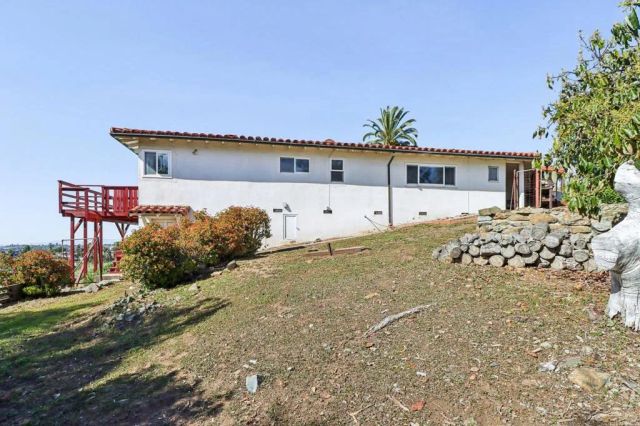 2397 Mira Sol Drive, Vista, CA 92084