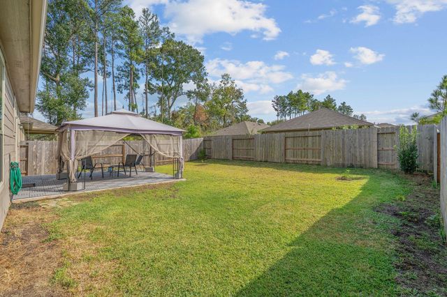 350 Shady Cedar Hill Lane, Willis, TX 77378