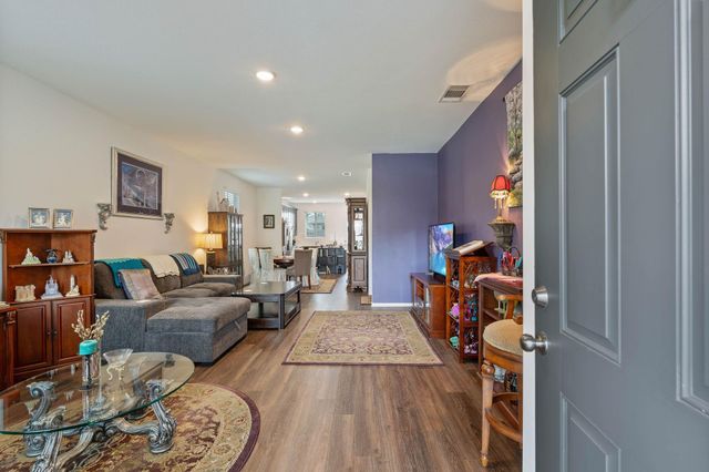 350 Shady Cedar Hill Lane, Willis, TX 77378