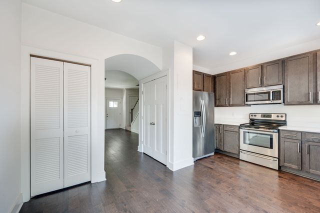 1527 57th Ave, N, Nashville, TN 37209