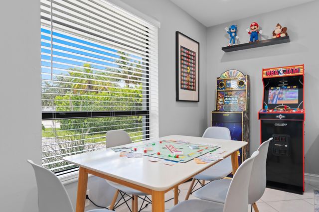 3370 NE 5th Drive, Boca Raton, FL 33431