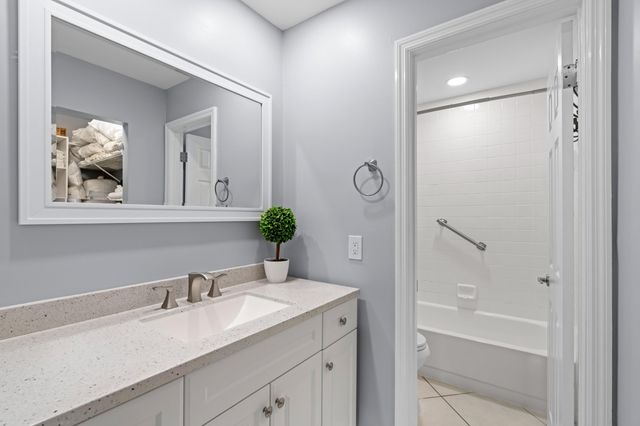 3370 NE 5th Drive, Boca Raton, FL 33431
