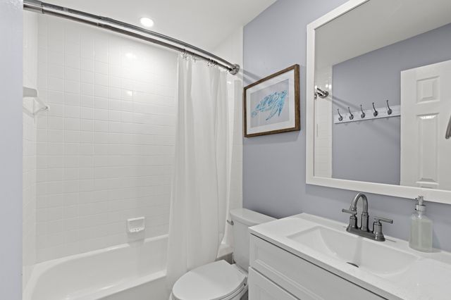 3370 NE 5th Drive, Boca Raton, FL 33431