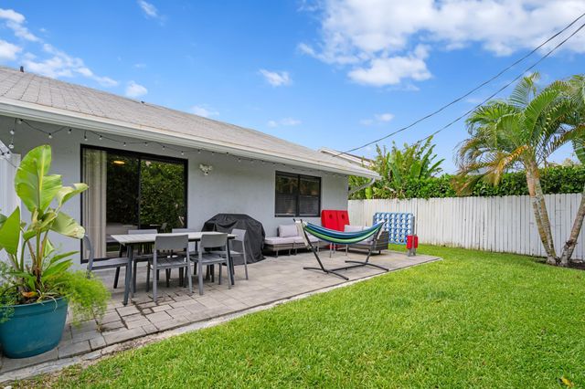 3370 NE 5th Drive, Boca Raton, FL 33431