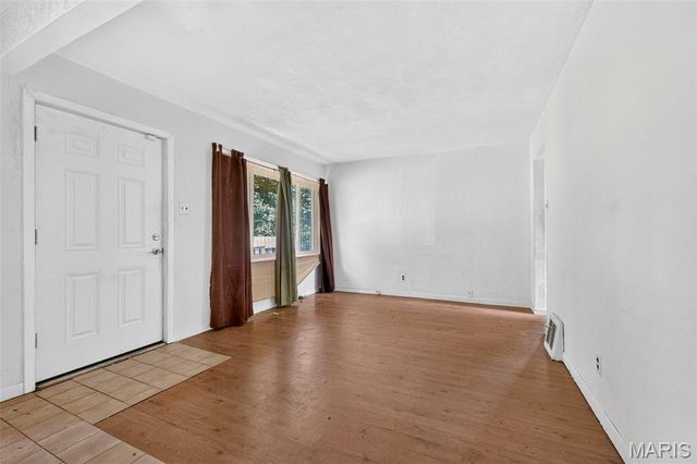 9120 Harold Drive, St Louis, MO 63134