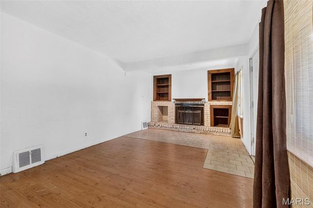 9120 Harold Drive, St Louis, MO 63134