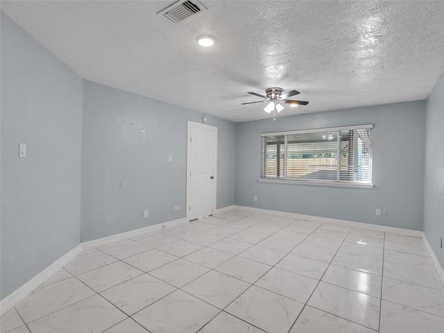 6410 Barrygate Drive, Spring, TX 77373