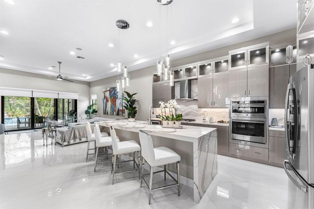 13042 Artisan Circle, Palm Beach Gardens, FL 33418