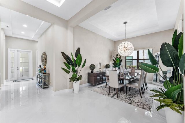 13042 Artisan Circle, Palm Beach Gardens, FL 33418