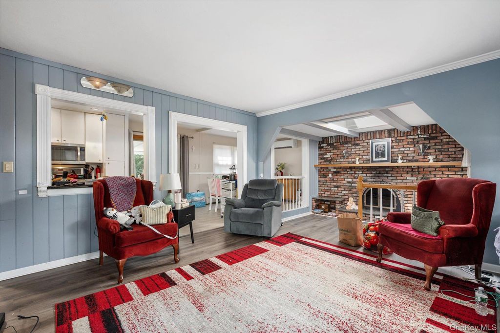320 Brooklyn Avenue, Massapequa Park, NY 11762 — photo 5