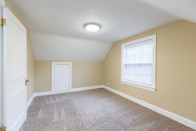 3607 St Germaine Ct, Louisville, KY 40207