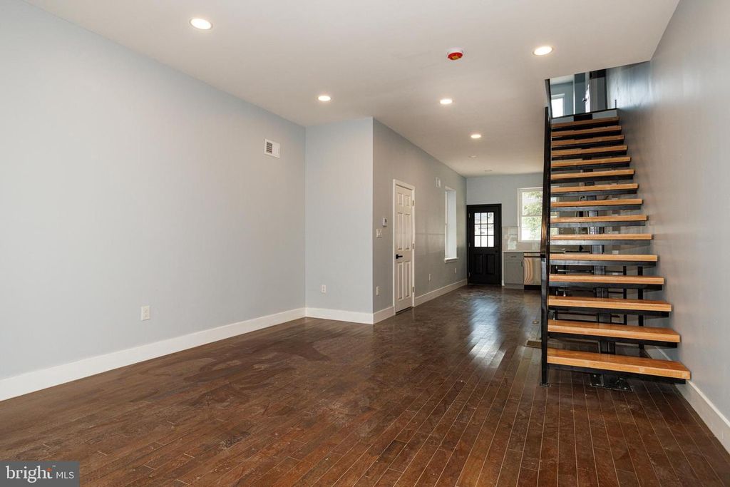 1252 S 28TH ST, Philadelphia, PA 19146