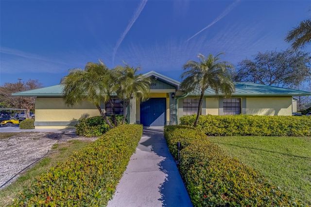 6033 113TH STREET 213, Seminole, FL 33772