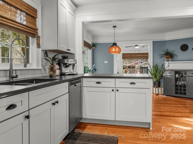 51 Mildred Avenue, Asheville, NC 28806