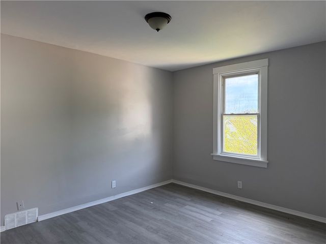 1219 Woodward Ave, Stowe Twp, PA 15136