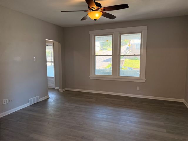 1219 Woodward Ave, Stowe Twp, PA 15136